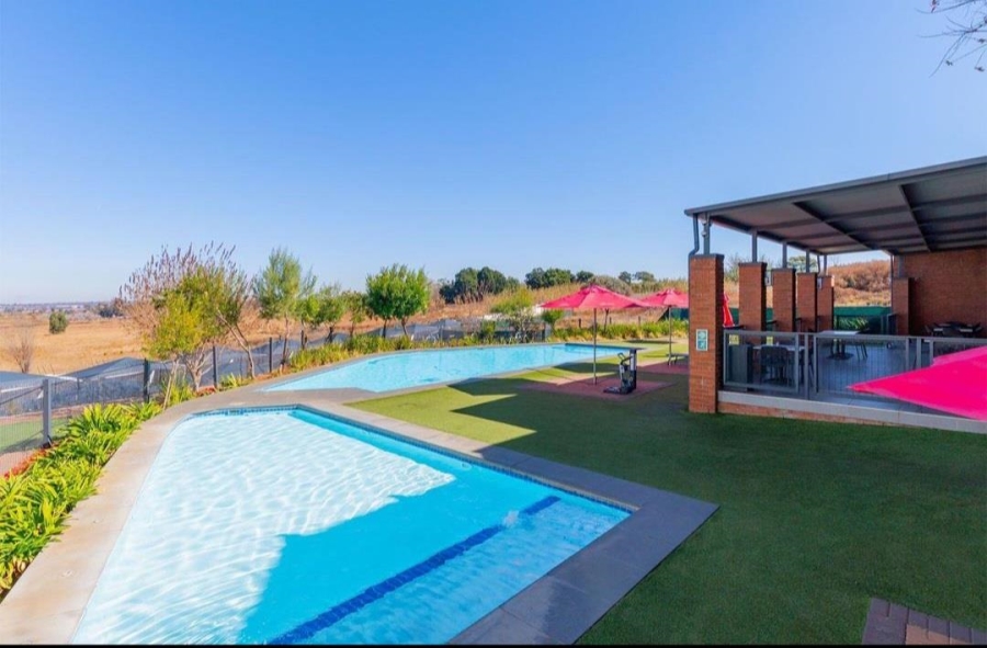 2 Bedroom Property for Sale in Lilianton Gauteng
