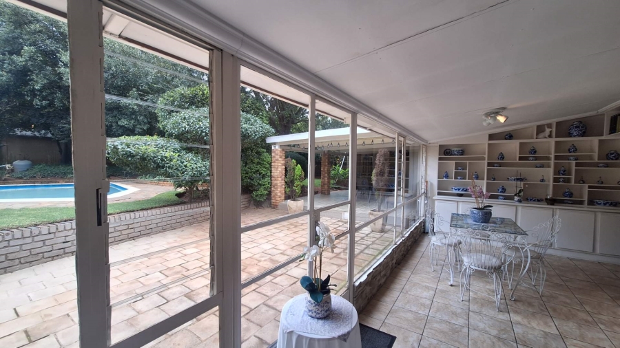 6 Bedroom Property for Sale in Florida Gauteng