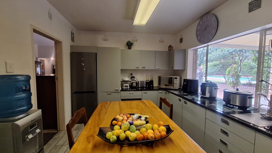6 Bedroom Property for Sale in Florida Gauteng