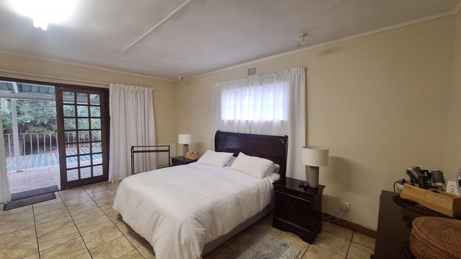 6 Bedroom Property for Sale in Florida Gauteng