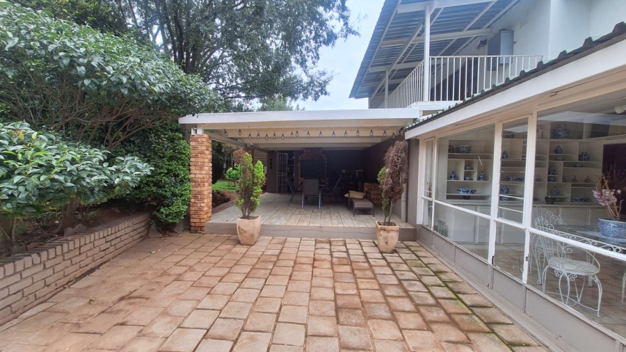 6 Bedroom Property for Sale in Florida Gauteng