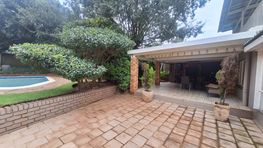 6 Bedroom Property for Sale in Florida Gauteng