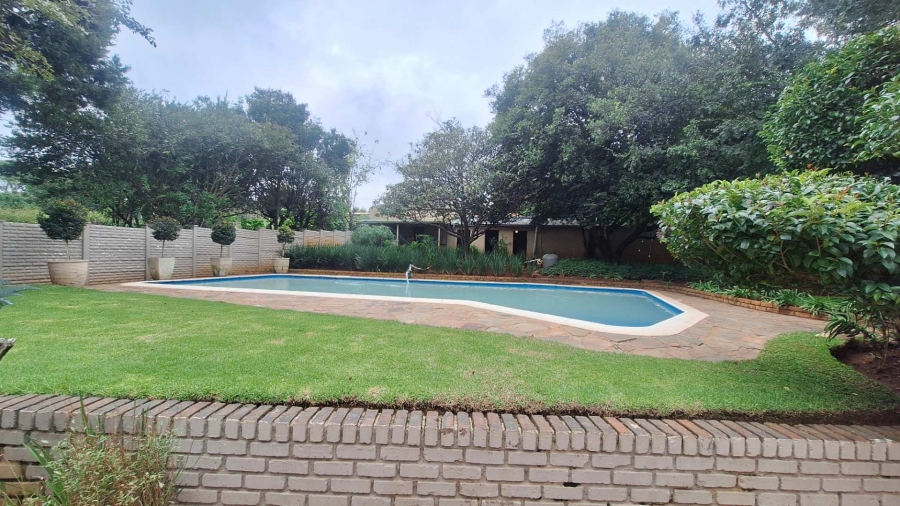 6 Bedroom Property for Sale in Florida Gauteng