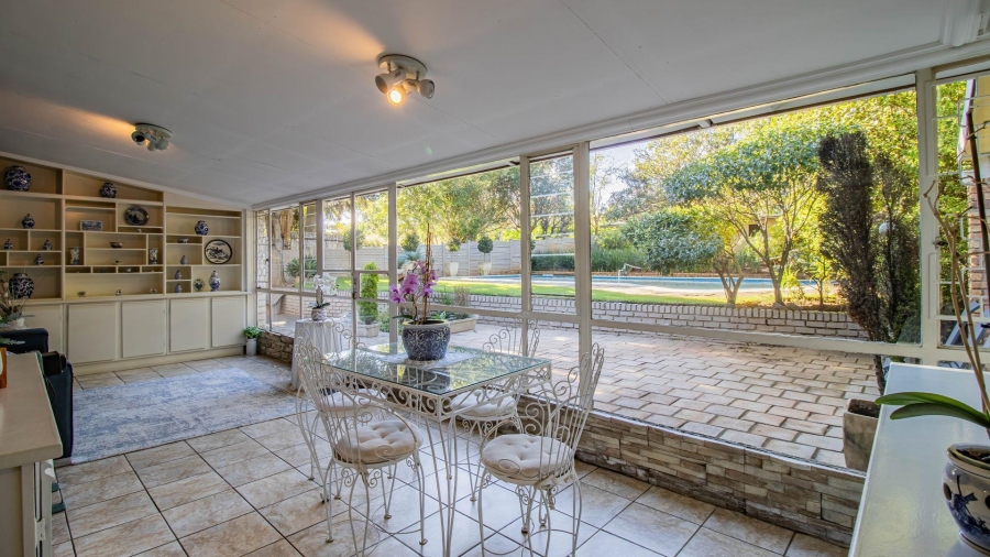 6 Bedroom Property for Sale in Florida Gauteng
