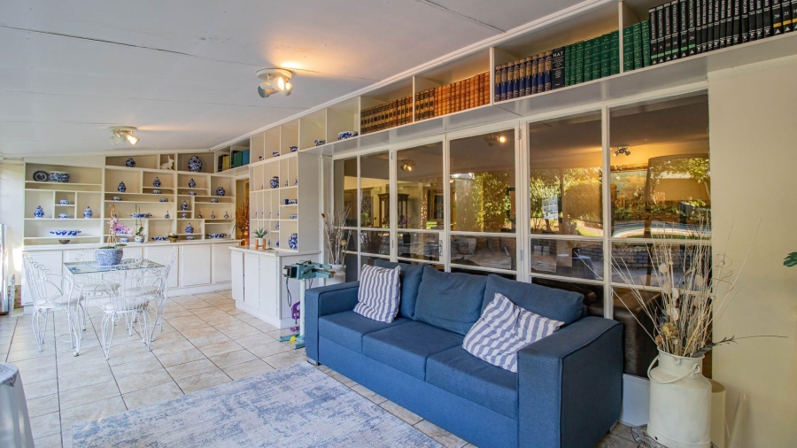6 Bedroom Property for Sale in Florida Gauteng