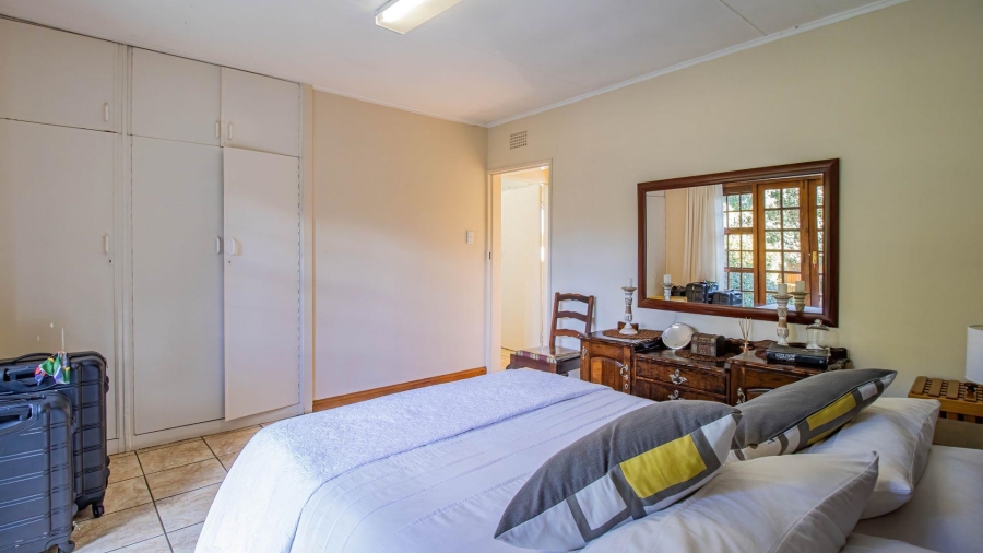 6 Bedroom Property for Sale in Florida Gauteng