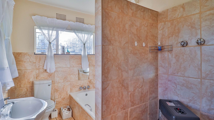 6 Bedroom Property for Sale in Florida Gauteng