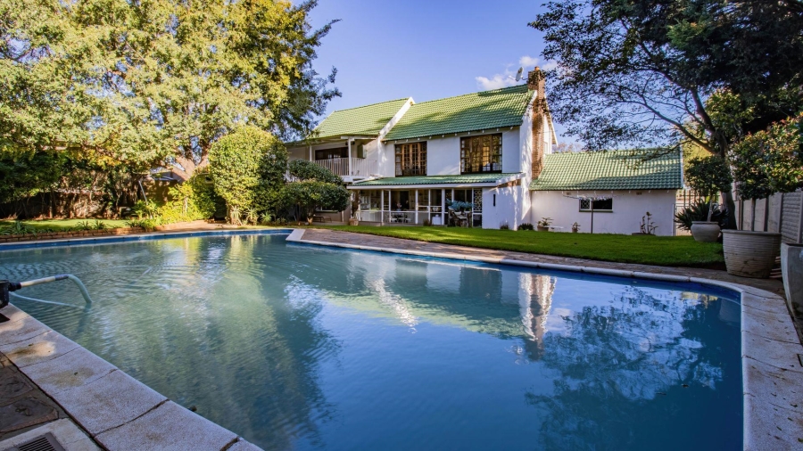 6 Bedroom Property for Sale in Florida Gauteng