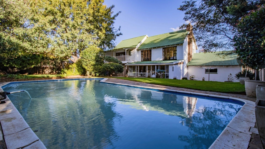 6 Bedroom Property for Sale in Florida Gauteng