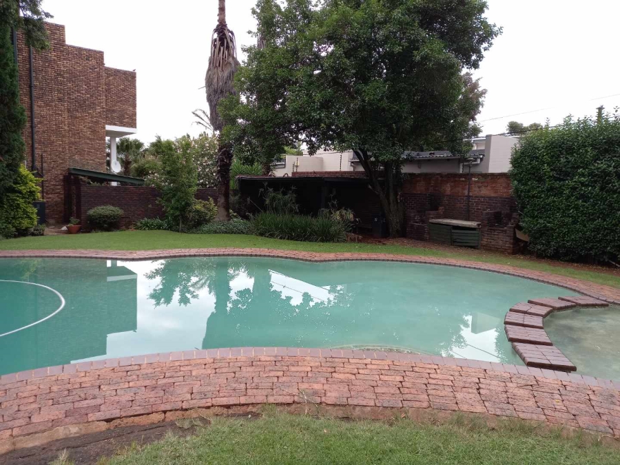 2 Bedroom Property for Sale in Cresta Gauteng