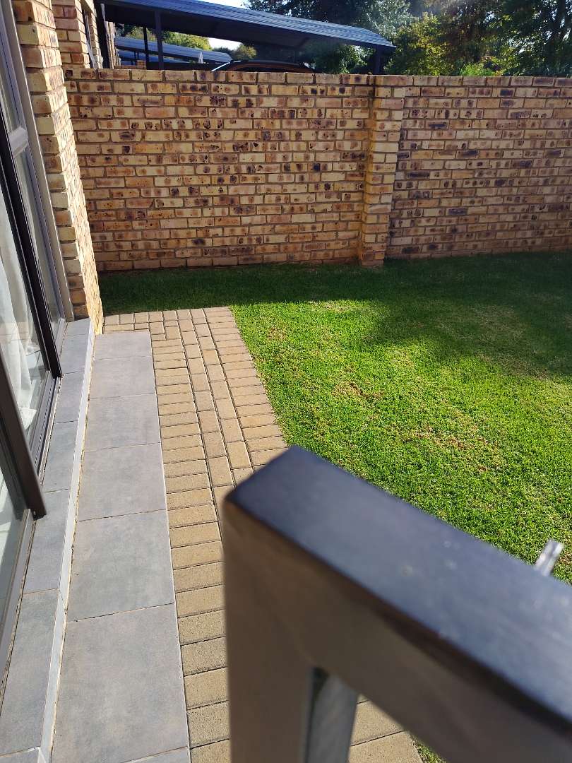 3 Bedroom Property for Sale in Brentwood Gauteng