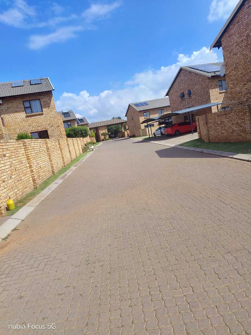 3 Bedroom Property for Sale in Brentwood Gauteng