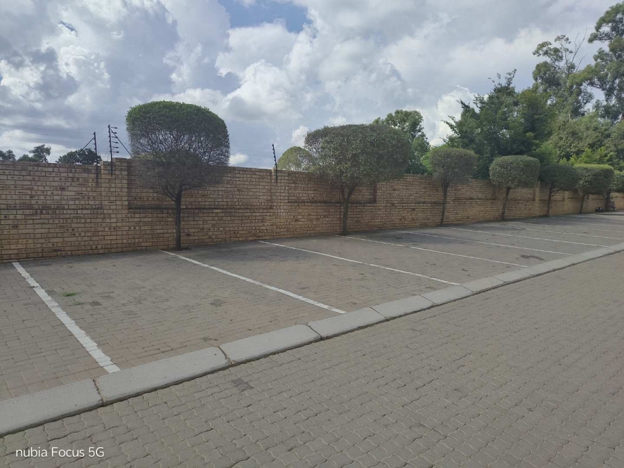 3 Bedroom Property for Sale in Brentwood Gauteng