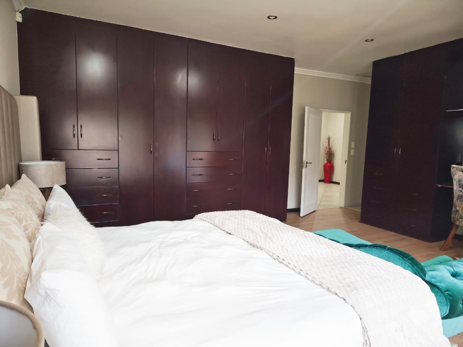 4 Bedroom Property for Sale in Croydon Gauteng