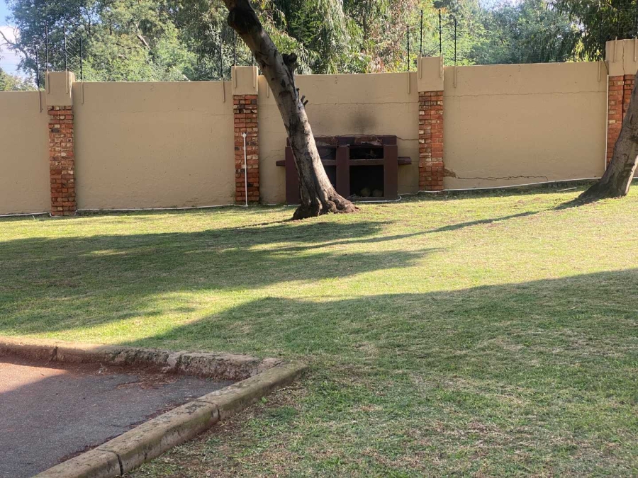 2 Bedroom Property for Sale in Groblerpark Gauteng