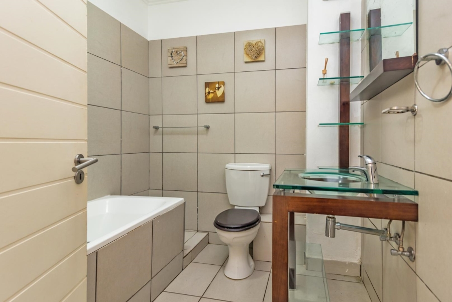 2 Bedroom Property for Sale in Jackal Creek Golf Estate Gauteng
