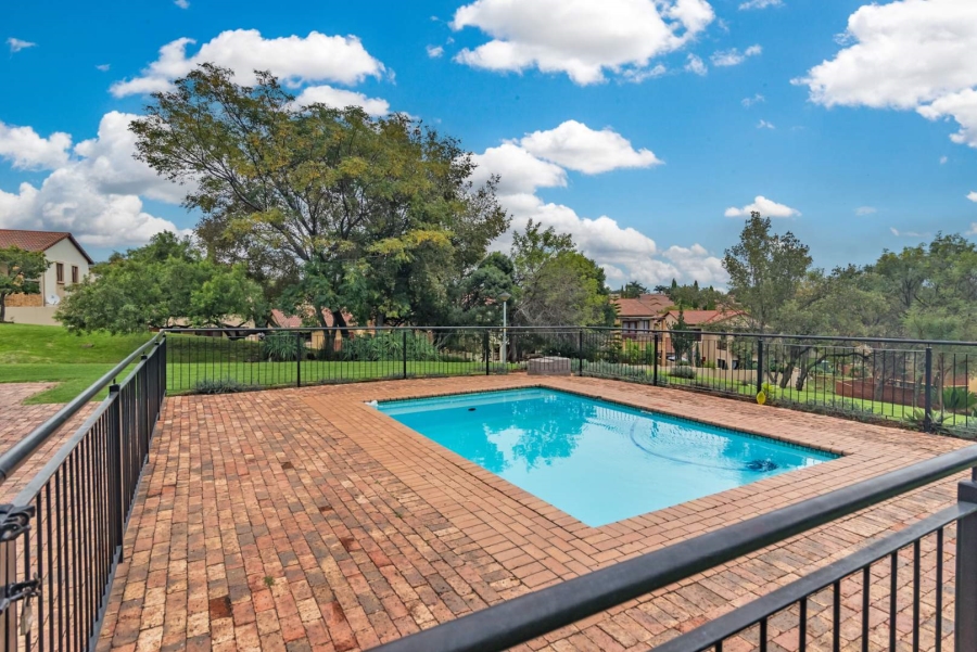 3 Bedroom Property for Sale in Willowbrook Gauteng