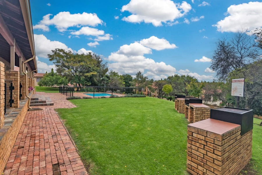 3 Bedroom Property for Sale in Willowbrook Gauteng
