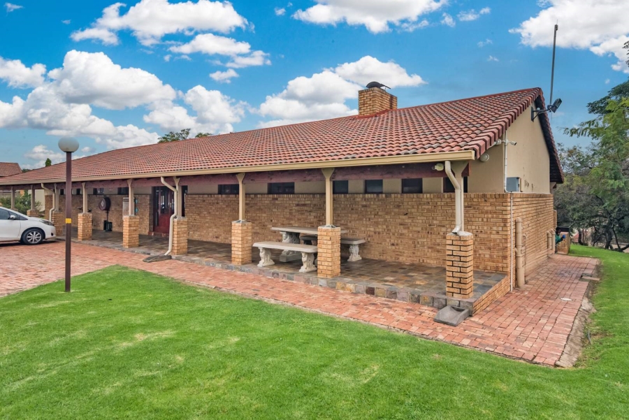3 Bedroom Property for Sale in Willowbrook Gauteng
