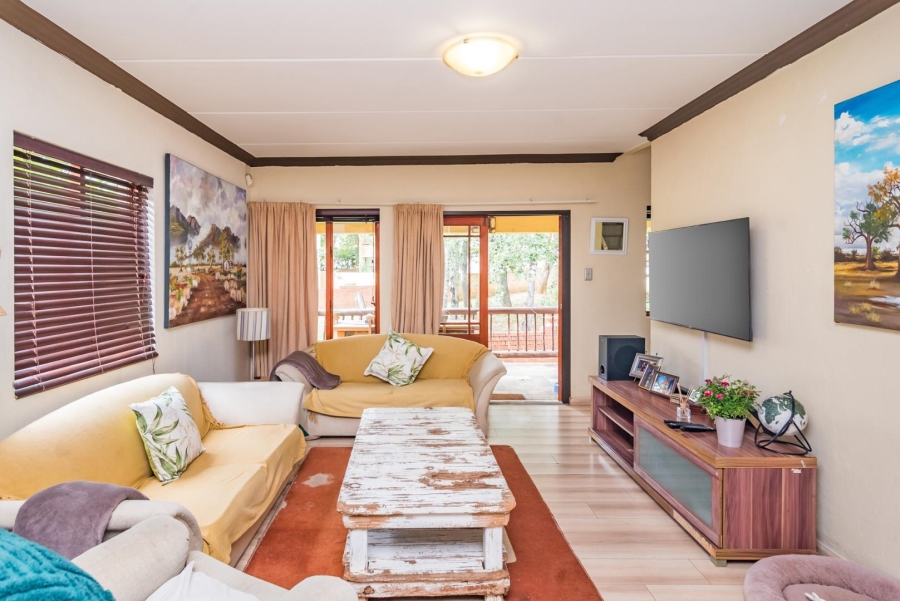 3 Bedroom Property for Sale in Willowbrook Gauteng