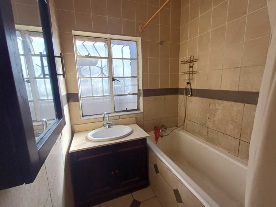 4 Bedroom Property for Sale in Townsview Gauteng