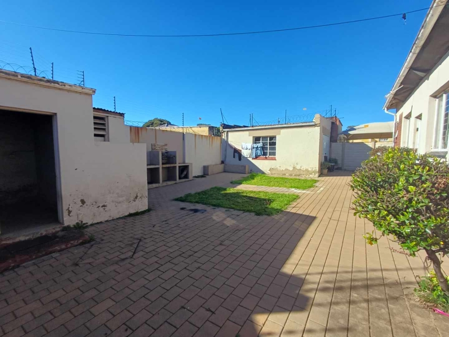 4 Bedroom Property for Sale in Townsview Gauteng