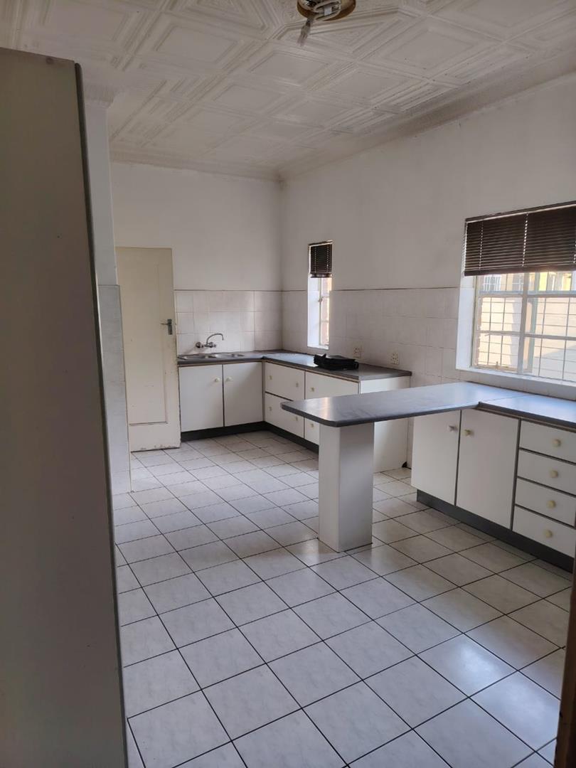 4 Bedroom Property for Sale in Townsview Gauteng