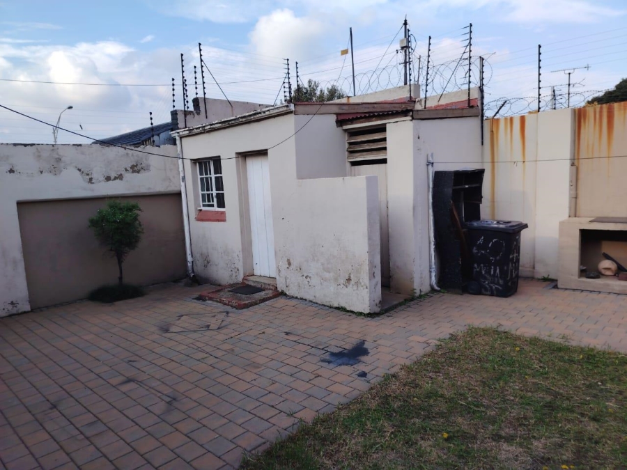4 Bedroom Property for Sale in Townsview Gauteng