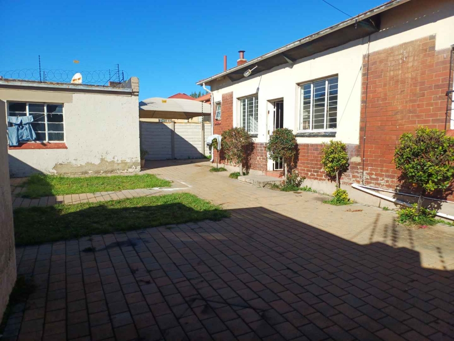 4 Bedroom Property for Sale in Townsview Gauteng