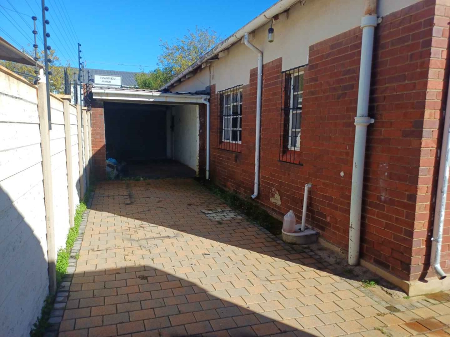 4 Bedroom Property for Sale in Townsview Gauteng