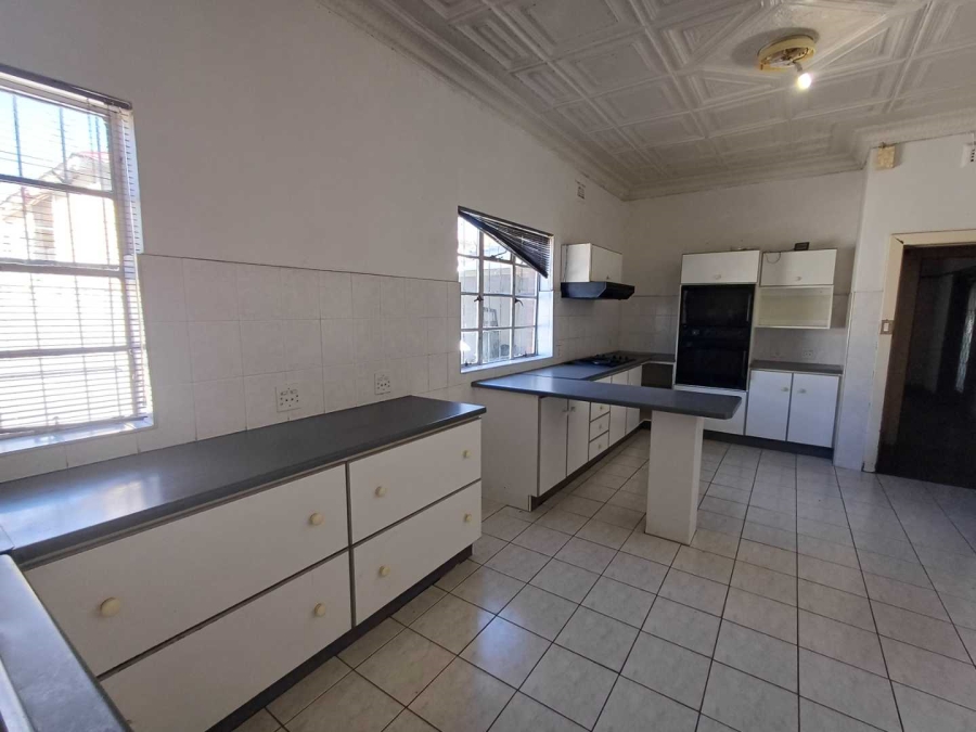 4 Bedroom Property for Sale in Townsview Gauteng