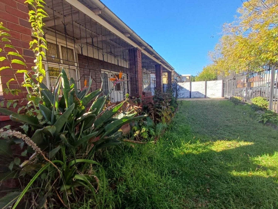 4 Bedroom Property for Sale in Townsview Gauteng