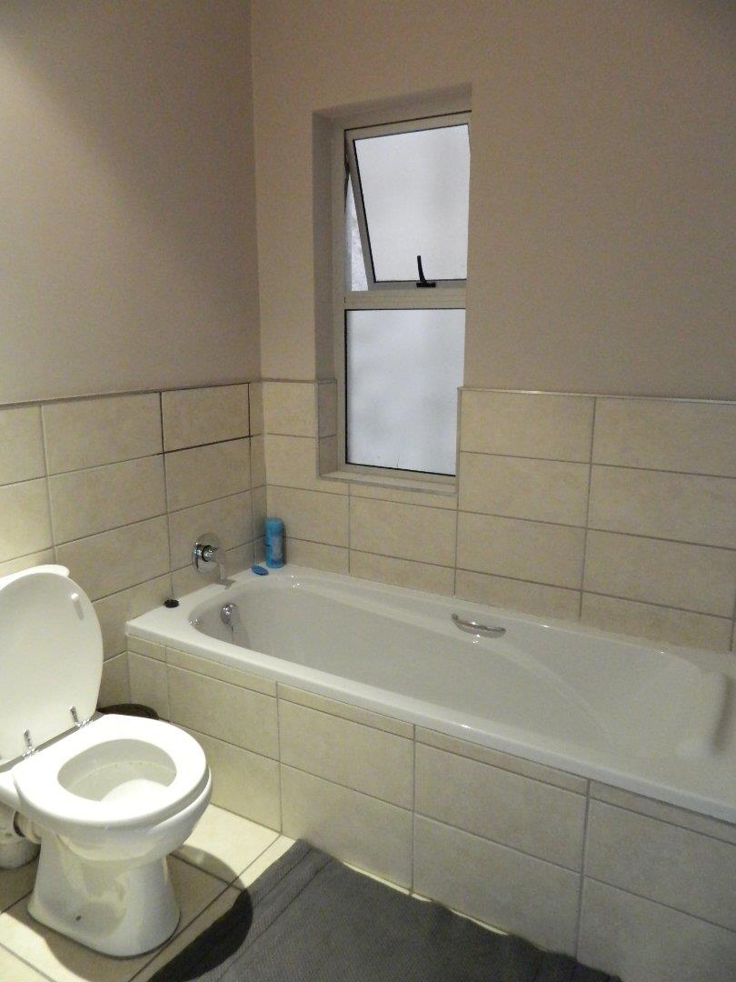 2 Bedroom Property for Sale in Craighall Park Gauteng