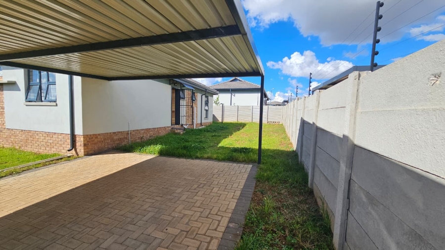 3 Bedroom Property for Sale in Mindalore Gauteng