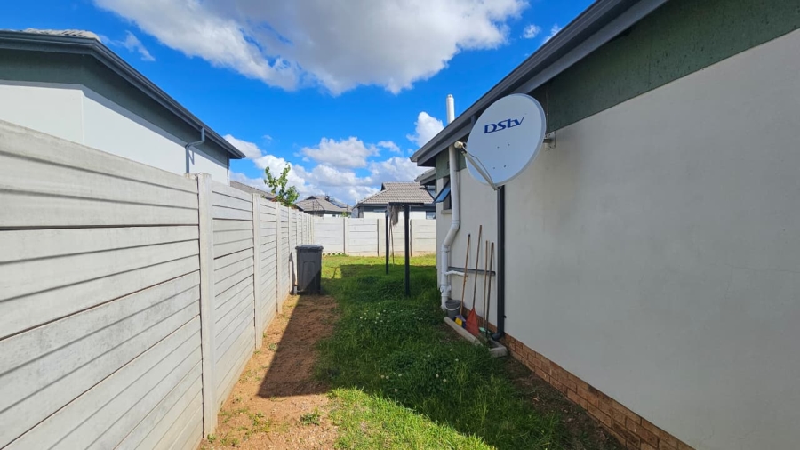 3 Bedroom Property for Sale in Mindalore Gauteng