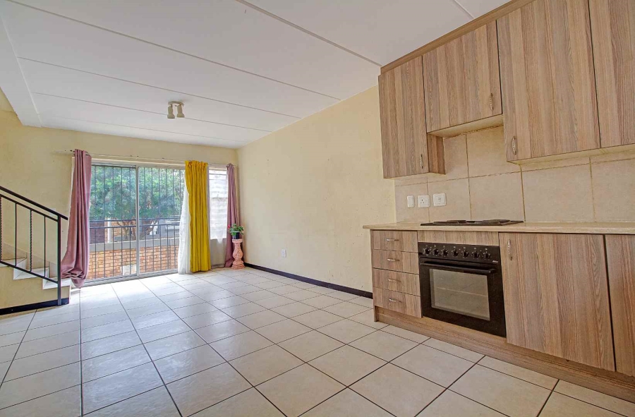 3 Bedroom Property for Sale in Wilgeheuwel Gauteng