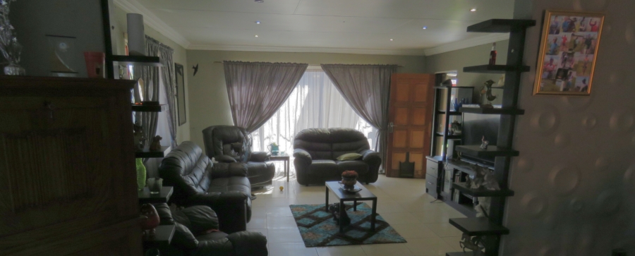 3 Bedroom Property for Sale in Albertsdal Gauteng