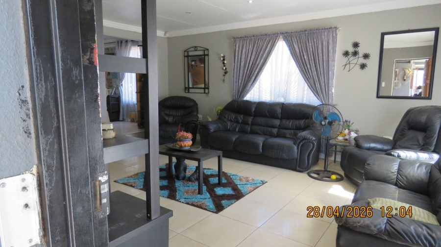 3 Bedroom Property for Sale in Albertsdal Gauteng