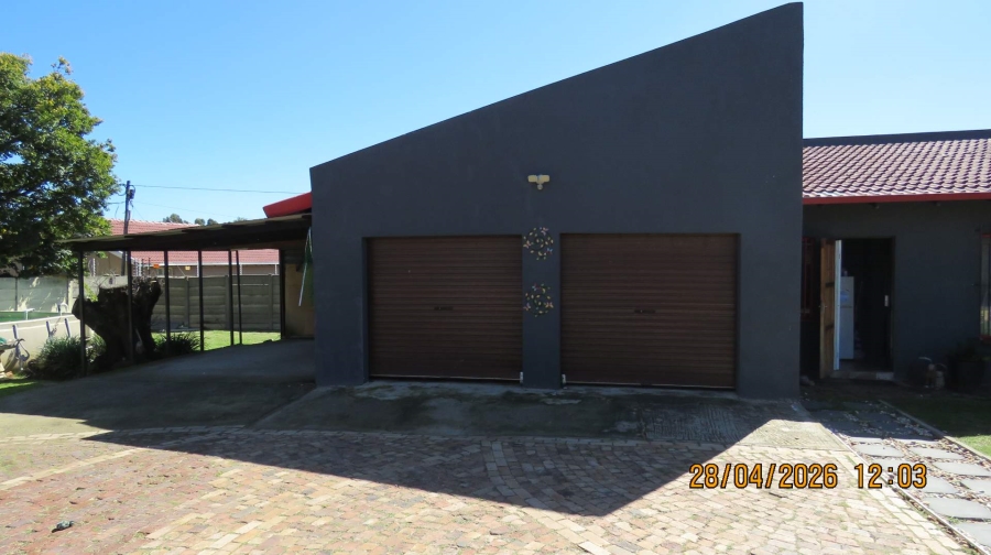 3 Bedroom Property for Sale in Albertsdal Gauteng