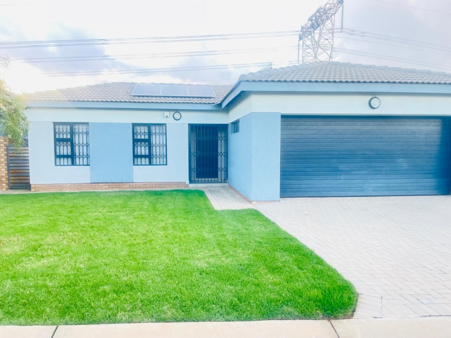 3 Bedroom Property for Sale in Rua Vista Gauteng