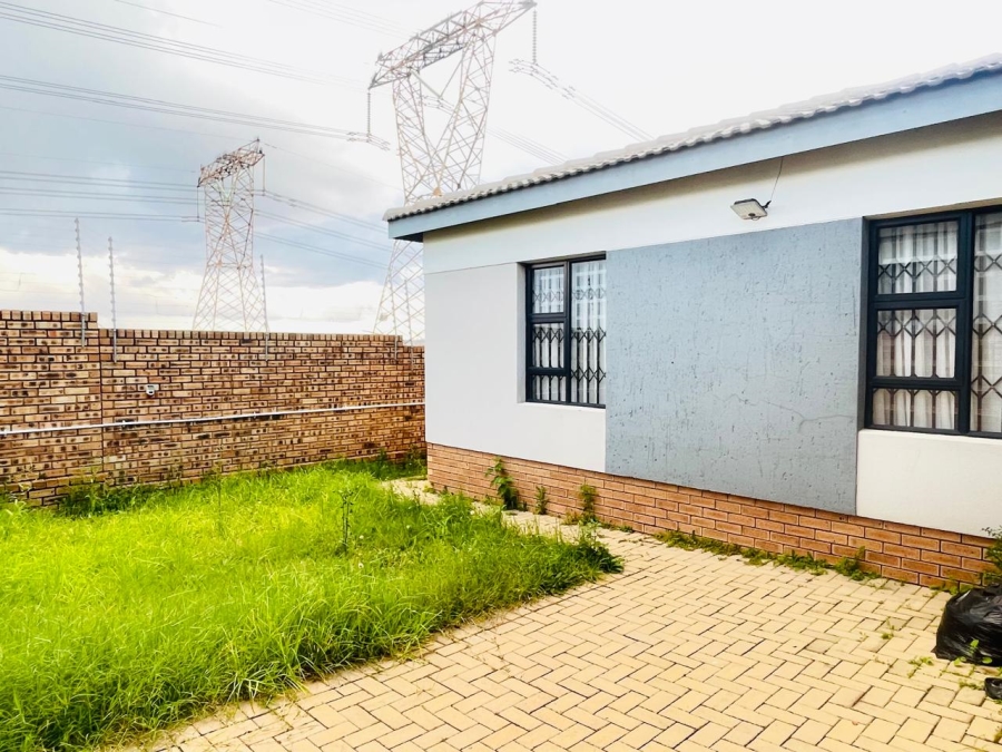 3 Bedroom Property for Sale in Rua Vista Gauteng