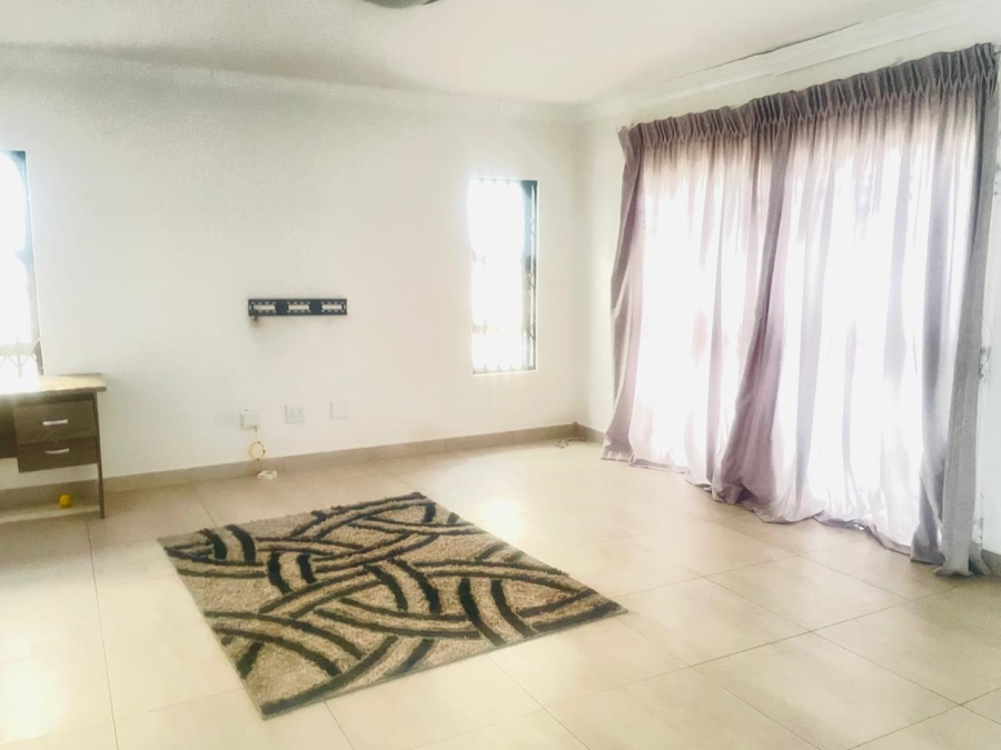 3 Bedroom Property for Sale in Rua Vista Gauteng
