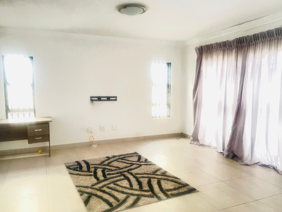 3 Bedroom Property for Sale in Rua Vista Gauteng