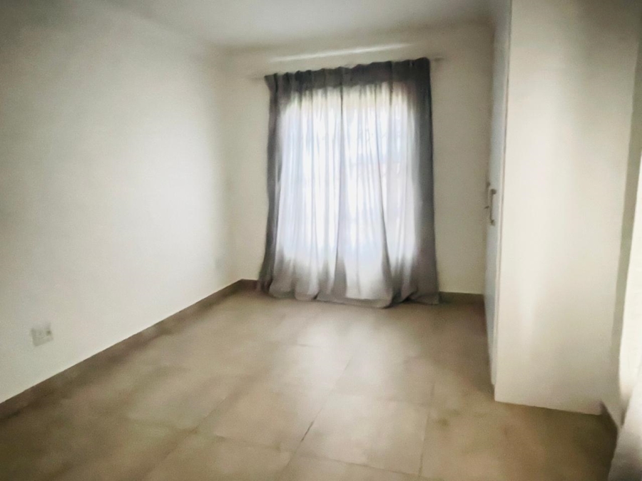 3 Bedroom Property for Sale in Rua Vista Gauteng
