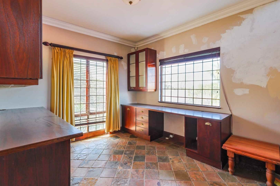 3 Bedroom Property for Sale in Faerie Glen Gauteng