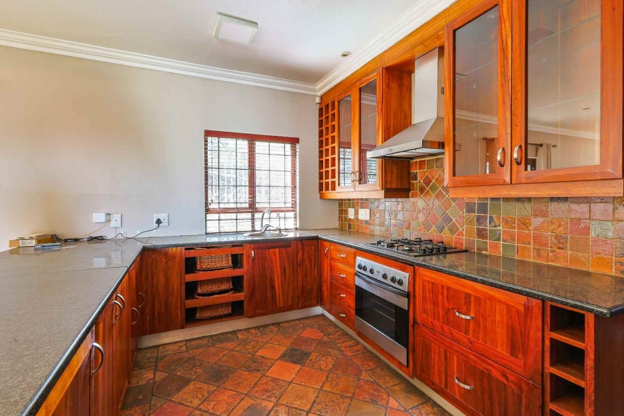 3 Bedroom Property for Sale in Faerie Glen Gauteng