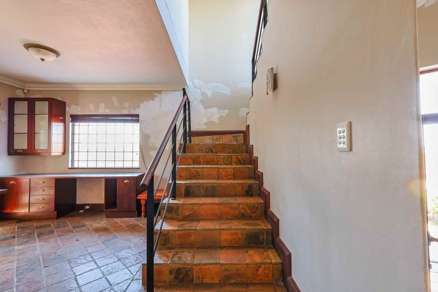 3 Bedroom Property for Sale in Faerie Glen Gauteng