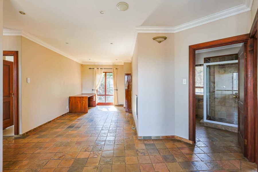 3 Bedroom Property for Sale in Faerie Glen Gauteng