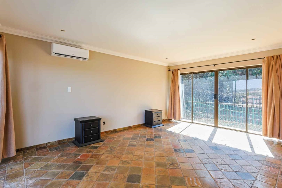 3 Bedroom Property for Sale in Faerie Glen Gauteng