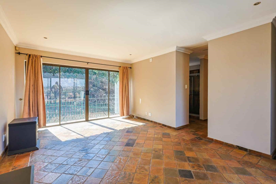 3 Bedroom Property for Sale in Faerie Glen Gauteng